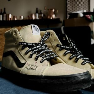 Rare VANS "Tribe Called Quest" Sk8-Hi s11M (13W) + bonus item